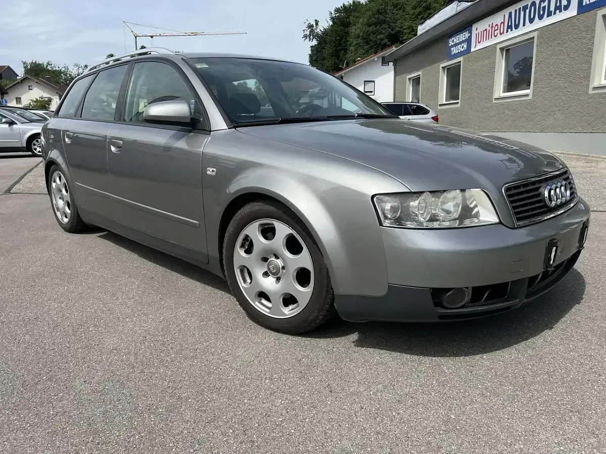 Gebraucht Audi A4 163 PS (119 kW) 2003 Silber Kombi