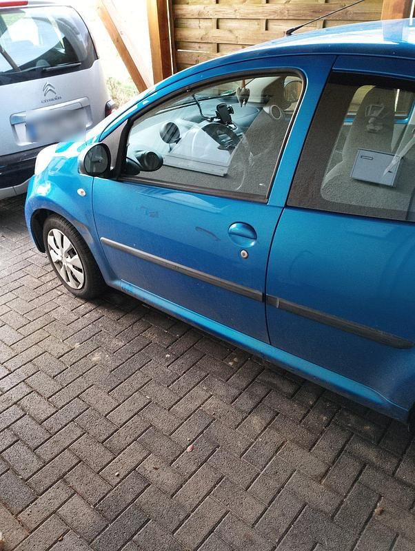 Gebraucht Citroën C1 Attraction 68 PS (50 kW) 2012 Blau Kleinwagen