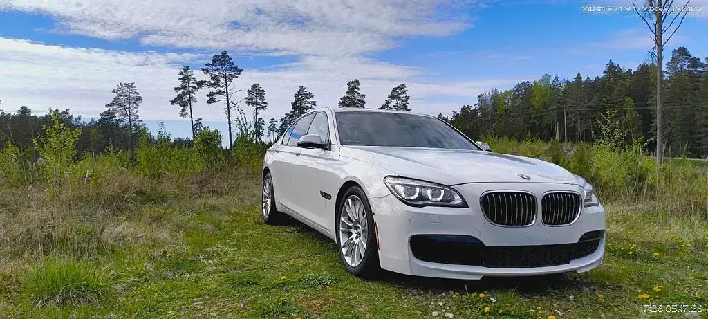 Gebraucht BMW 750 M Sport 449 PS (330 kW) 2014 Weiß Limousine