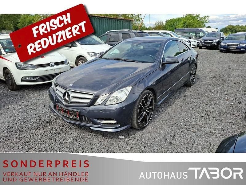Tenoritgrau metalliclack Gebraucht 2013 Mercedes E250 Elegance Coupé | 12.985 € (Superpreis) - Bild 1/4