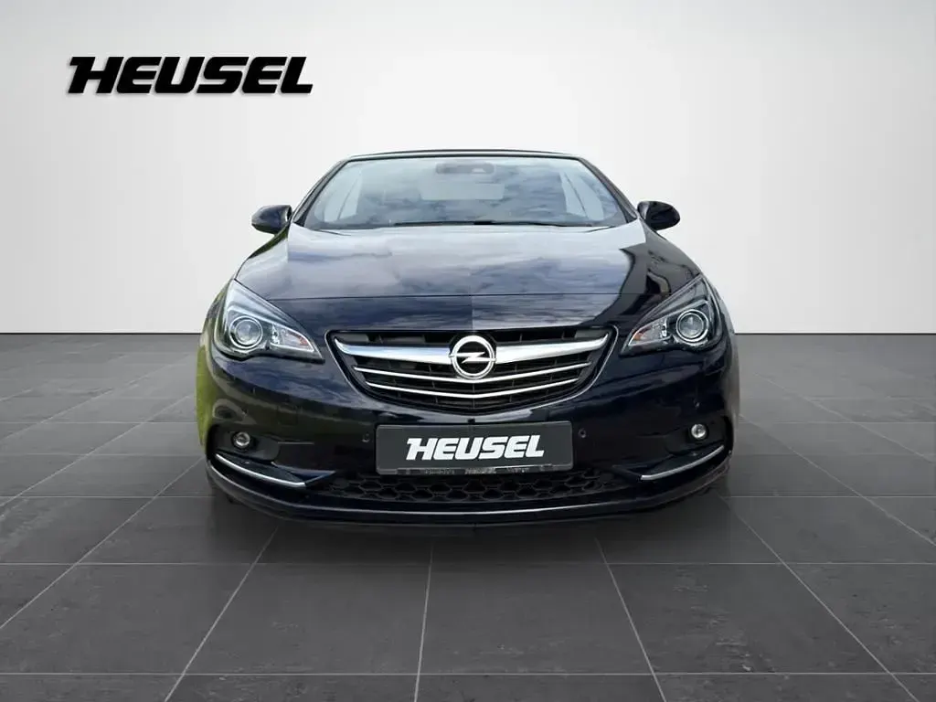 Gebraucht Opel Cascada 170 PS (125 kW) 2018 Blau Cabrio