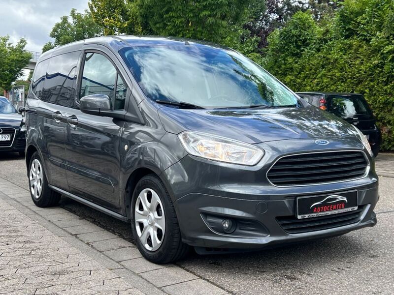 Gebraucht Ford Tourneo Courier Trend 101 PS (74 kW) 2015 Grau Van / Kleinbus