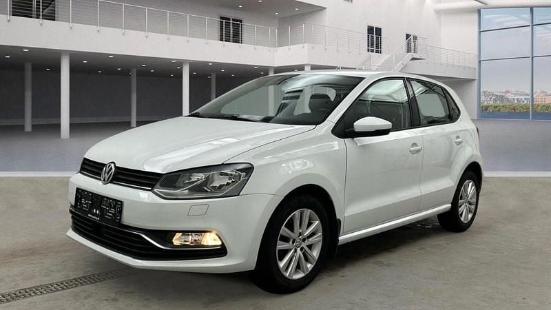 Gebraucht VW Polo Comfortline 90 PS (66 kW) 2016 Weiß Kleinwagen