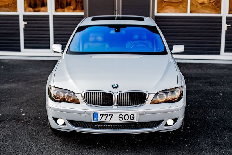 Silber Gebraucht 2007 BMW 750 Shadowline Limousine | 15.000 € - Bild 1/4