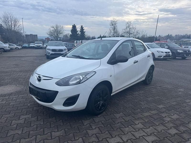 Gebraucht Mazda 2 Active 75 PS (55 kW) 2012 Weiß Limousine