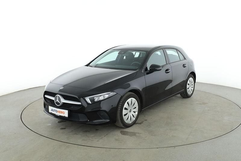 Gebraucht Mercedes A250 163 PS (119 kW) 2022 Schwarz Limousine