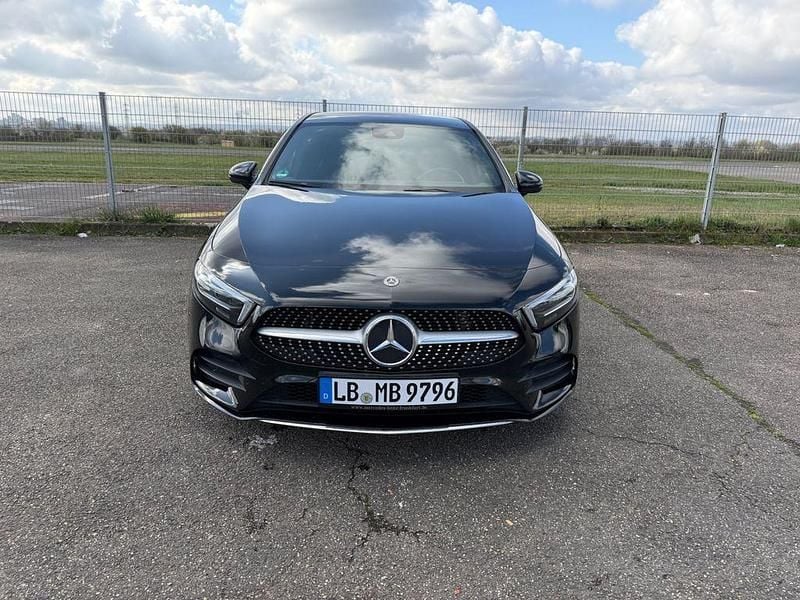 Gebraucht Mercedes 250 224 PS (164 kW) 2018 Schwarz Limousine