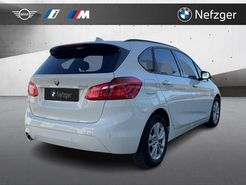 Gebraucht BMW 218 Active Tourer Advantage 140 PS (102 kW) 2019 Weiss Van / Kleinbus