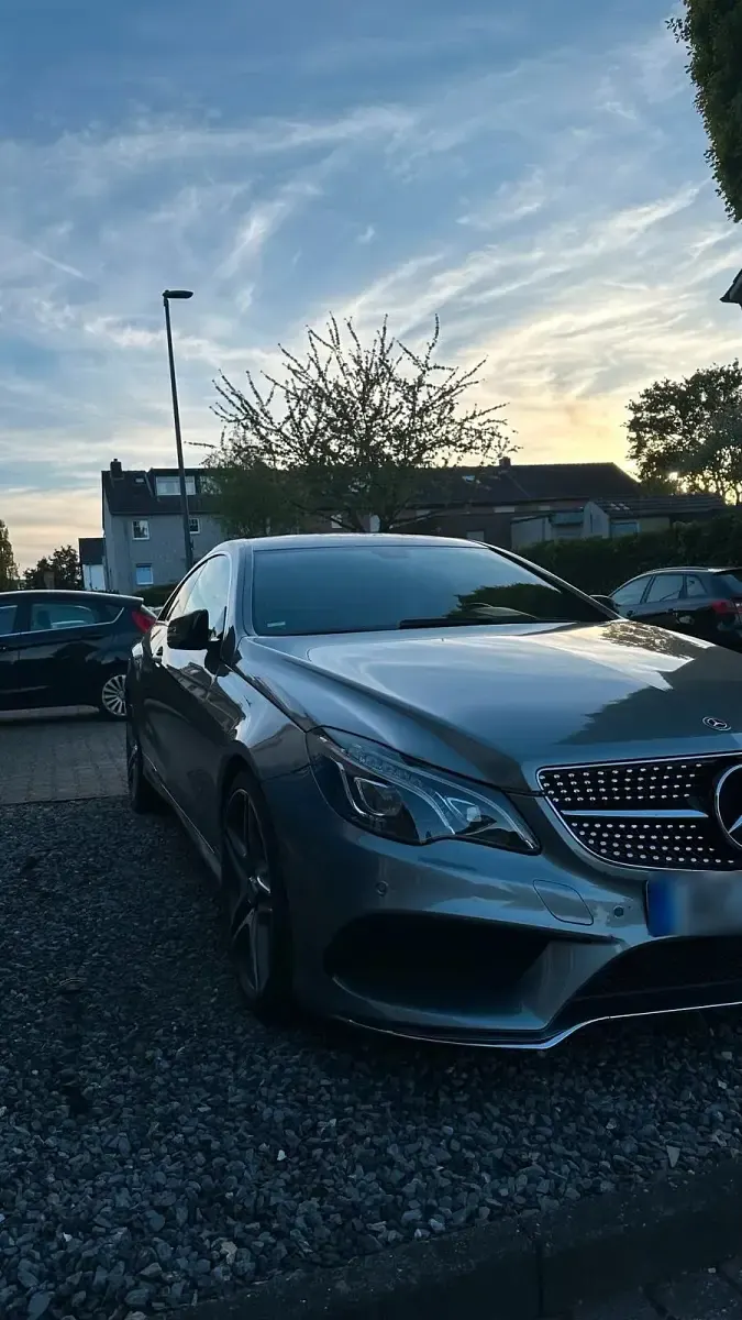 Gebraucht Mercedes E250 204 PS (150 kW) 2013 Grau Coupé