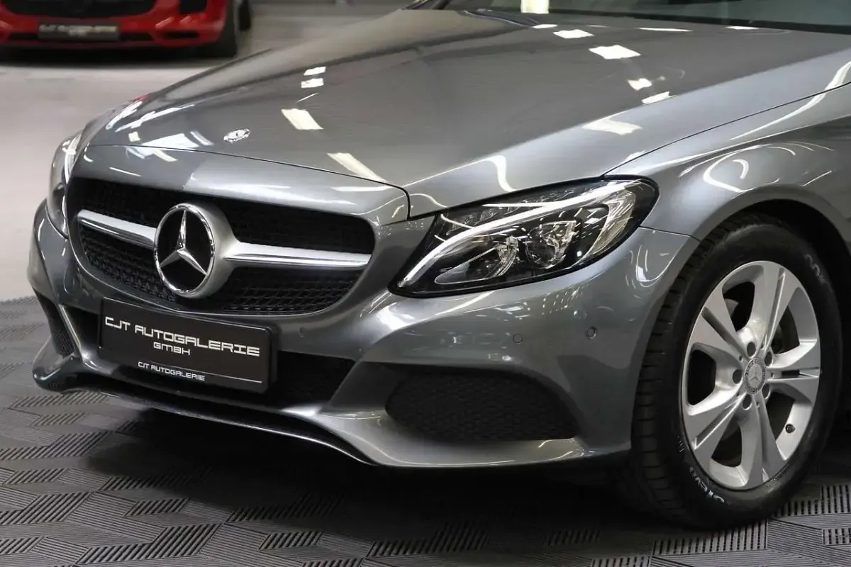 Gebraucht Mercedes C220 170 PS (125 kW) 2017 Selenitgrau Cabrio