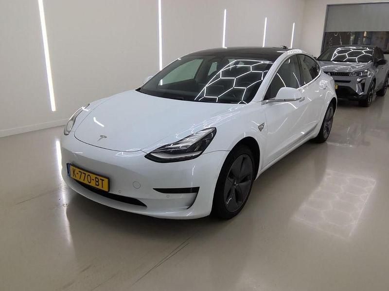 Weiß Gebraucht 2020 Tesla Model 3 Standard Range Limousine | 18.900 € (Guter Preis) - Bild 1/4