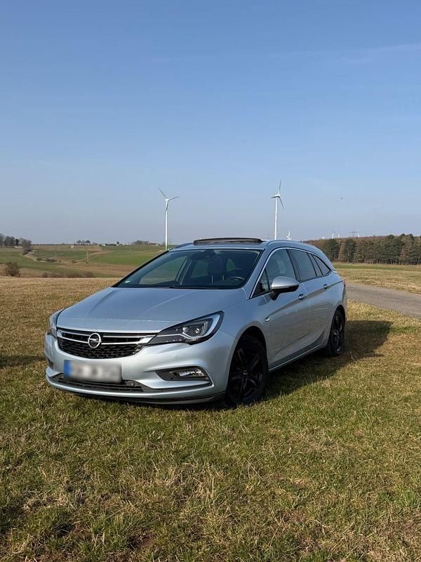 Gebraucht Opel Astra 160 PS (117 kW) 2016 Blau Kombi