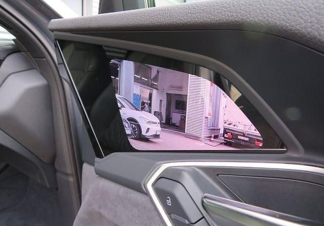 Gebraucht Audi Q8 e-tron S-Line 250 kW (340 PS) 2025 Magnetgrau SUV