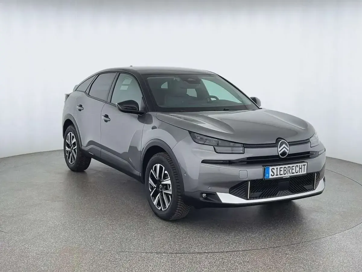 Neu Citroën C4 145 PS (106 kW) 2026 Grau SUV