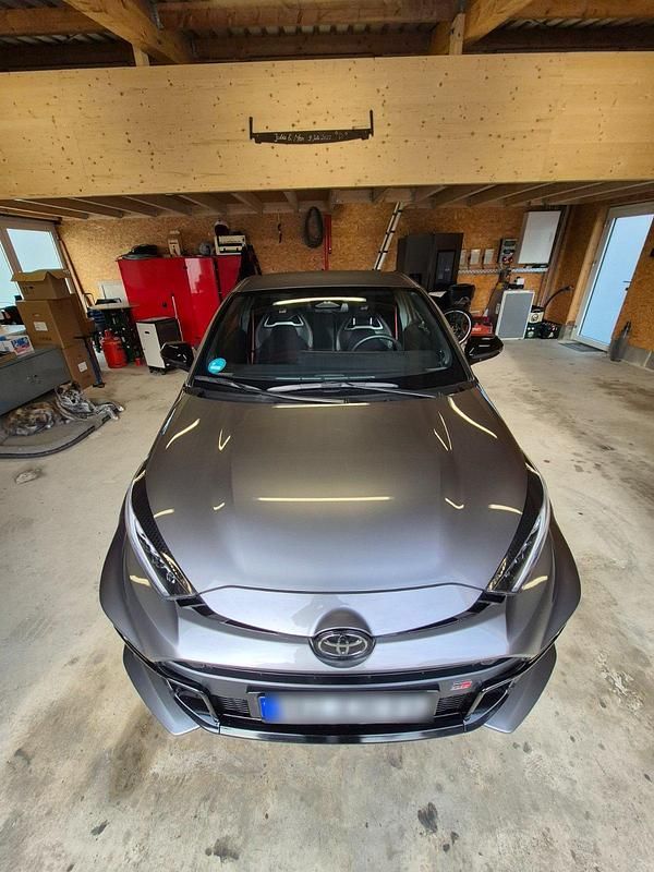 Gebraucht Toyota Yaris 280 PS (205 kW) 2024 Grau Kleinwagen