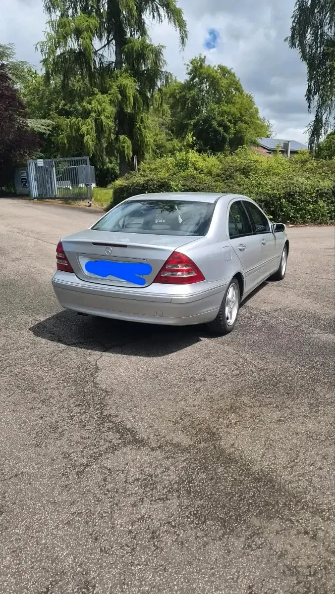Gebraucht Mercedes C200 163 PS (119 kW) 2000 Silber Limousine