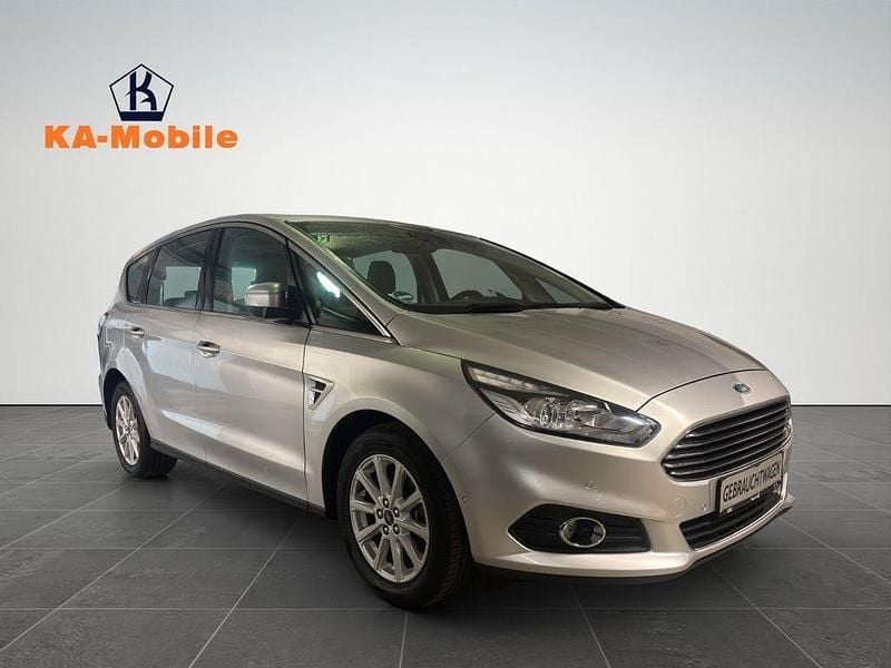 Usata Ford S-MAX Titanium 239 CV (175 kW) 2018 Argento Monovolume