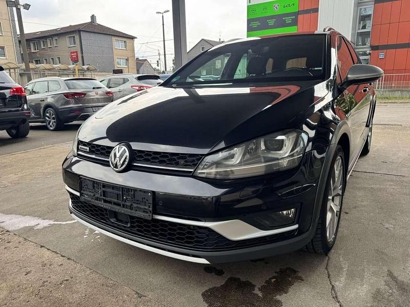 Schwarz Gebraucht 2016 VW Golf Alltrack Kombi | 11.990 € (Fairer Preis) - Bild 1/4