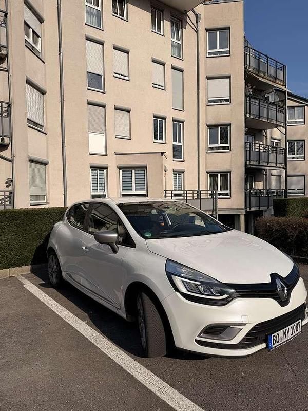 Gebraucht Renault Clio IV LIMITED 90 PS (66 kW) 2017 Limousine