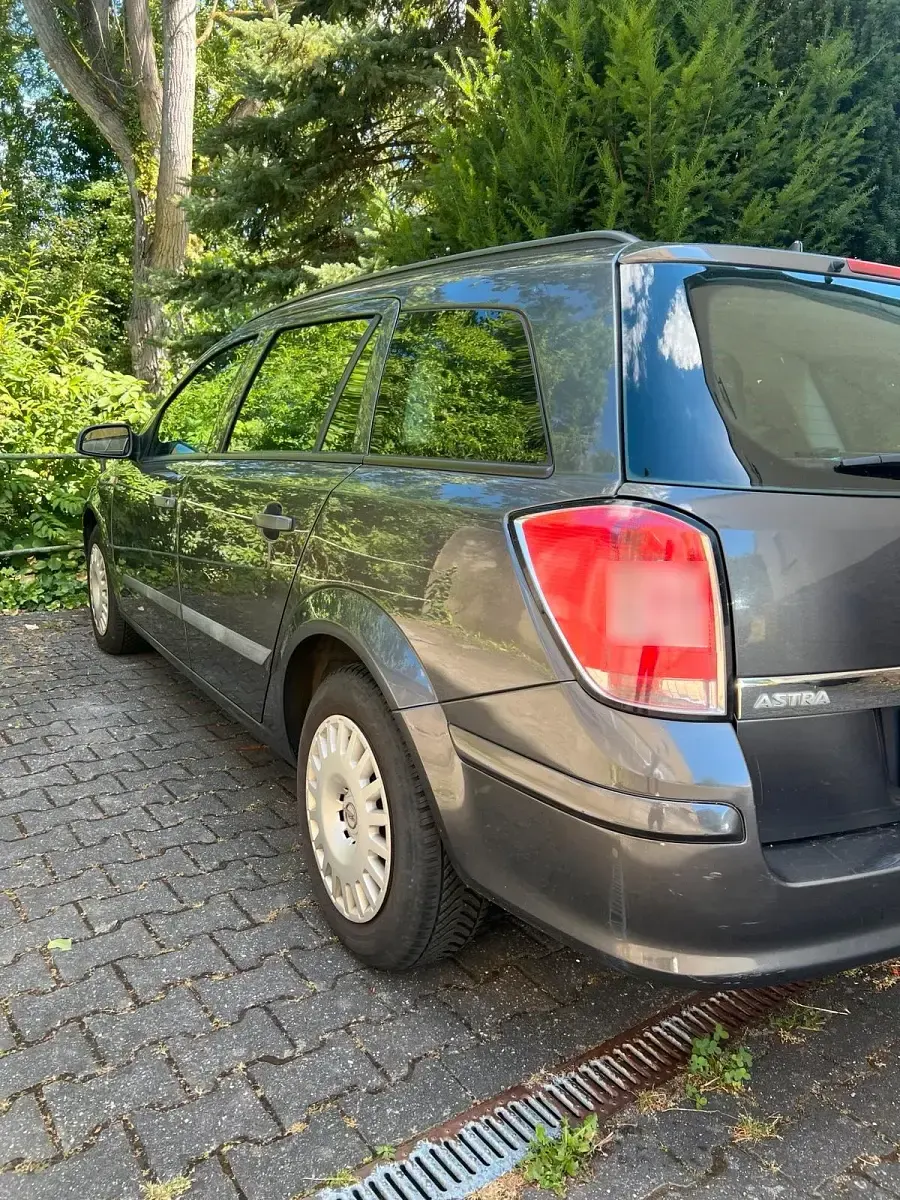 Gebraucht Opel Astra 116 PS (85 kW) 2009 Braun Kombi