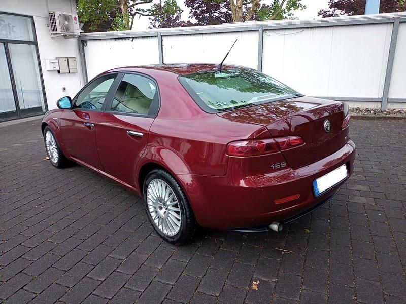 Gebraucht Alfa Romeo 159 120 PS (88 kW) 2006 Rot Limousine