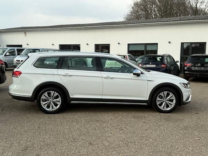 Gebraucht VW Passat Alltrack 190 PS (139 kW) 2016 Weiß Kombi