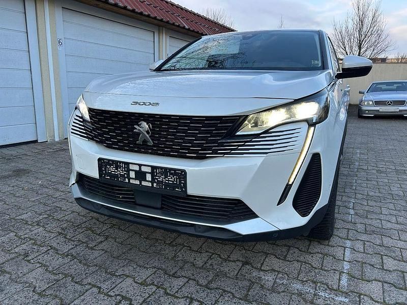 Gebraucht Peugeot 3008 Allure 181 PS (133 kW) 2021 Weiß SUV