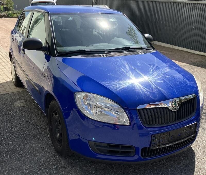 Blau Gebraucht 2009 Skoda Fabia Kleinwagen | 2.000 € (Superpreis) - Bild 1/4