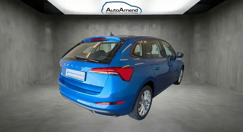 Gebraucht Skoda Scala Style 150 PS (110 kW) 2023 Raceblau metallic Kleinwagen