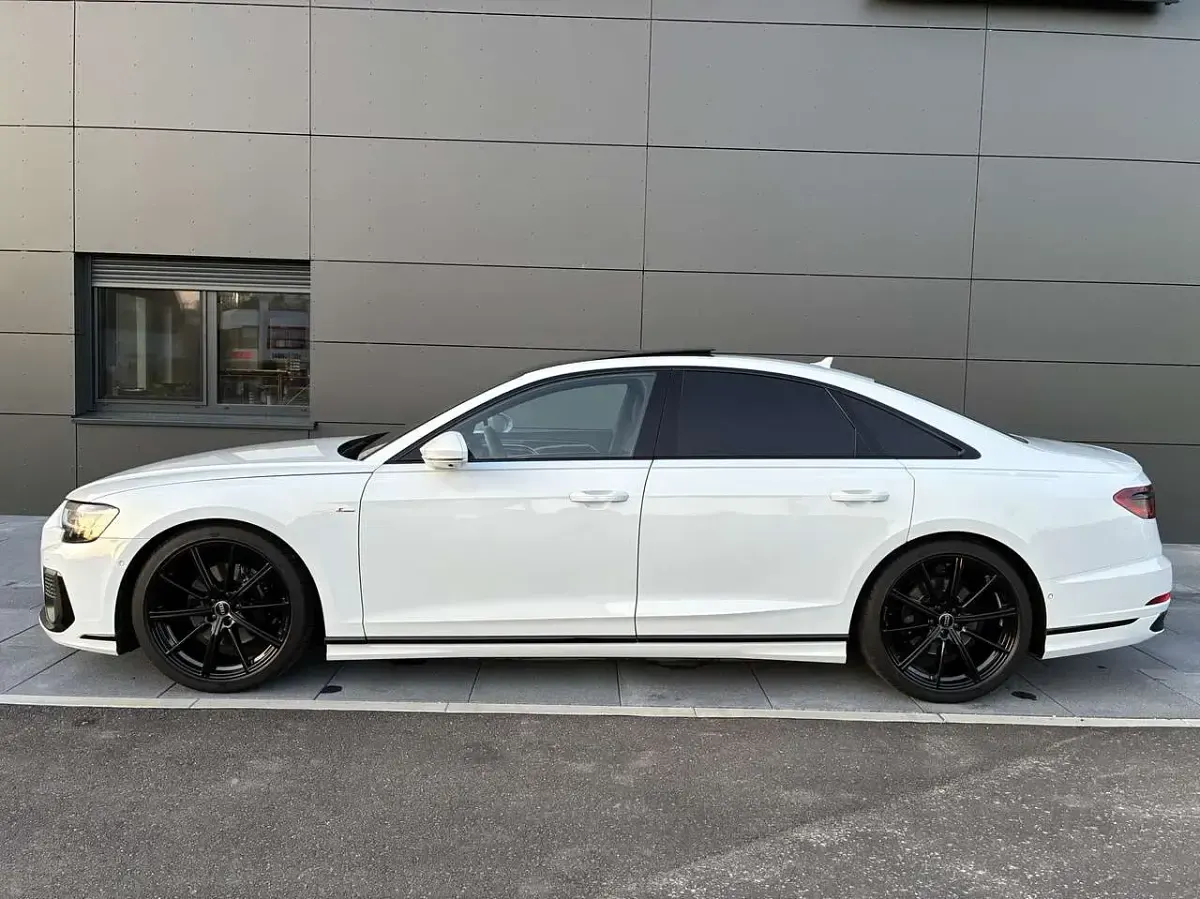 Gebraucht Audi A8 Ambiente 286 PS (210 kW) 2023 Weiß Limousine