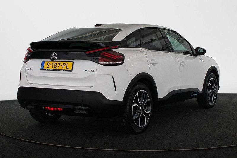 Gebraucht Citroën e-C4 Shine 100 kW (136 PS) 2023 Weiß SUV