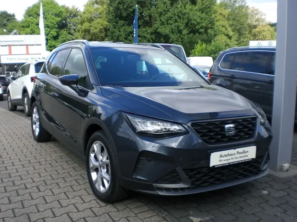 Gebraucht Seat Arona FR 116 PS (85 kW) 2024 Magnetic tech (metallic) SUV