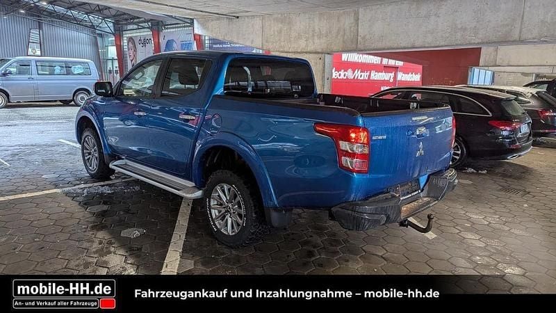 Gebraucht Mitsubishi L200 Plus 181 PS (133 kW) 2018 Blau Abholung