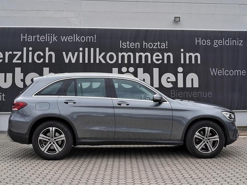 Gebraucht Mercedes GLC220 194 PS (142 kW) 2022 Grau SUV