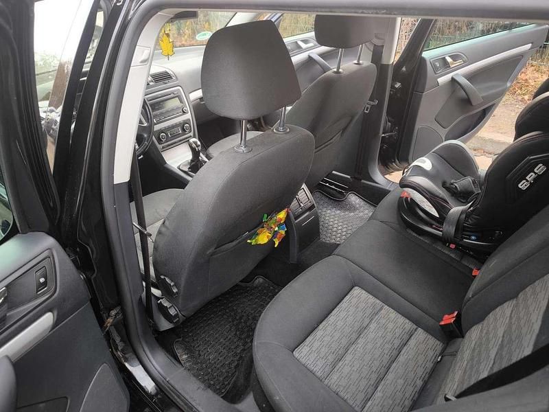 Gebraucht Skoda Octavia Elegance 140 PS (102 kW) 2012 Kombi