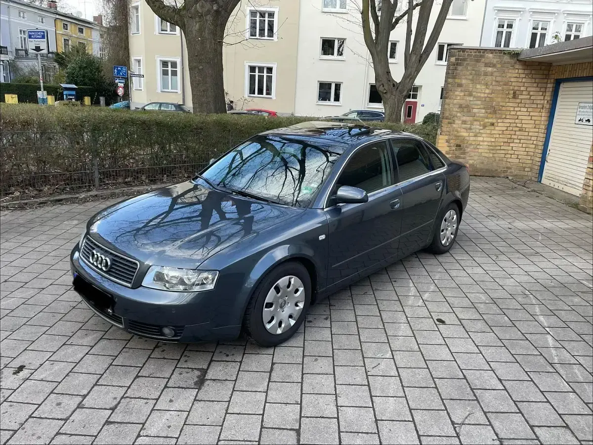 Second-hand Audi A4 131 CP (96 kW) 2005 Gri Berlinǎ