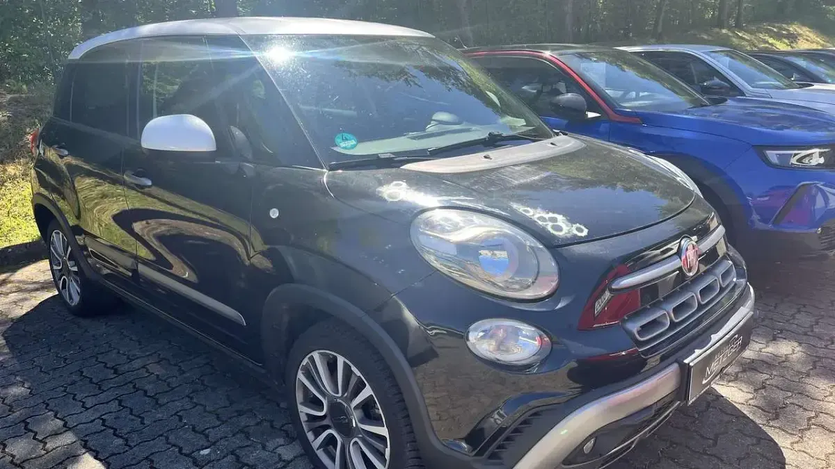 Gebraucht Fiat 500L Cross 120 PS (88 kW) 2017 Colore esternocinema schwarz Van / Kleinbus