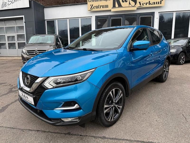 Blau Gebraucht 2020 Nissan Qashqai N-Connecta SUV | 16.670 € (Fairer Preis) - Bild 1/4