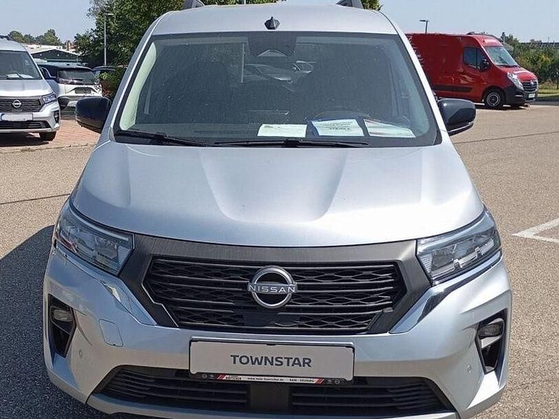Neu Nissan Townstar N-Connecta 131 PS (96 kW) 2025 Silber Van