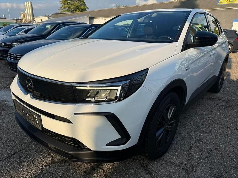 Weiß Gebraucht 2022 Opel Grandland X SUV | 14.756 € (Guter Preis) - Bild 1/4