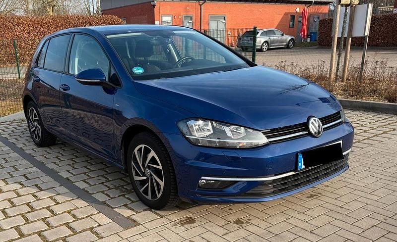 Gebraucht VW Golf VII Join 116 PS (85 kW) 2018 Blau Limousine
