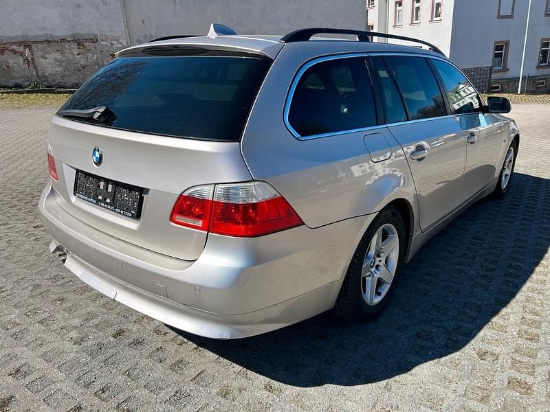 Second-hand BMW 525 218 CP (160 kW) 2006 Andere farben Break