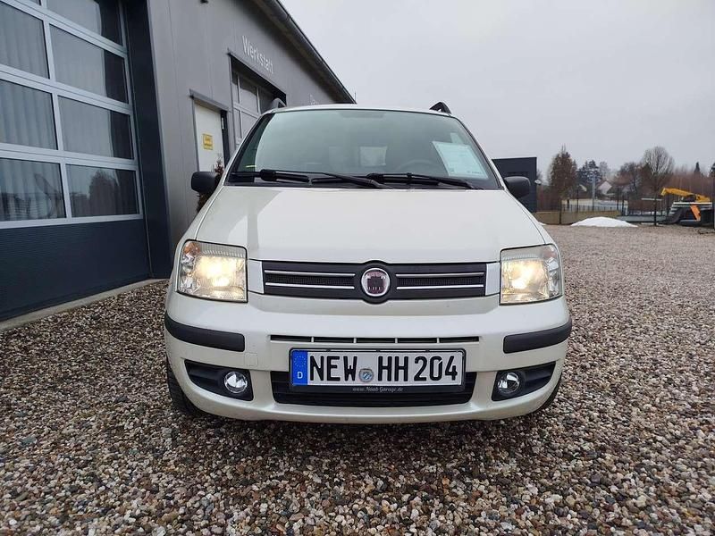 Gebraucht Fiat Panda 60 PS (44 kW) 2009 Perlmuttweiss Kleinwagen