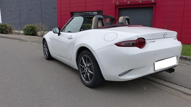 Gebraucht Mazda MX5 131 PS (96 kW) 2018 Weiß Cabrio