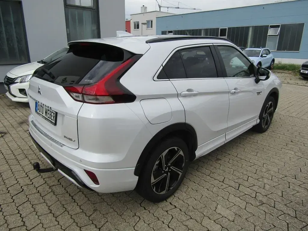 Gebraucht Mitsubishi Eclipse Cross Top 188 PS (138 kW) 2024 Titanweiss (d) SUV
