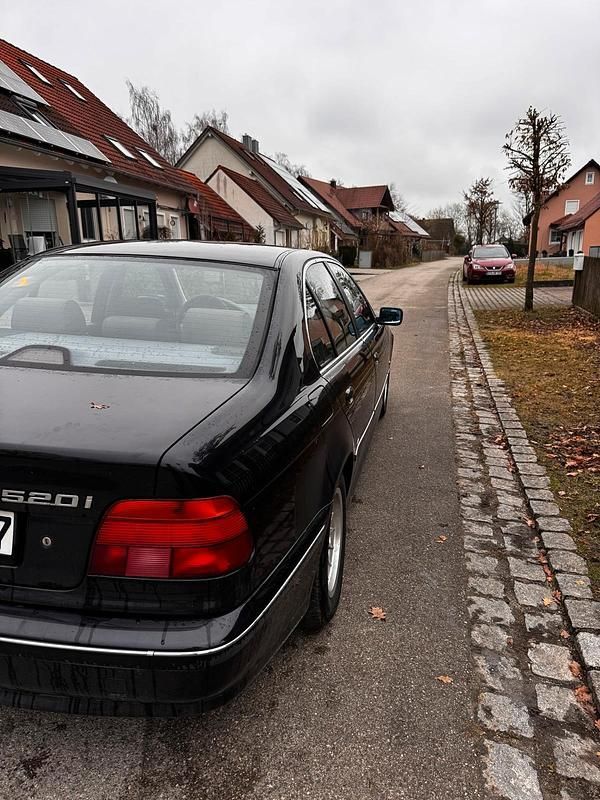 Gebraucht BMW 520 150 PS (110 kW) 1998 Schwarz Limousine