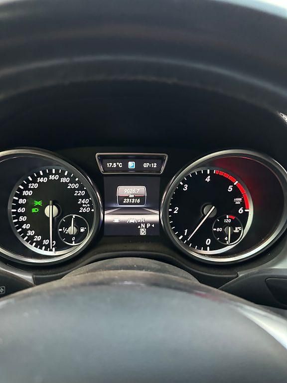 Gebraucht Mercedes ML350 258 PS (189 kW) 2012 Grün SUV