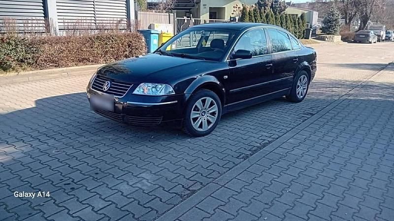 Gebraucht VW Passat 131 PS (96 kW) 2002 Schwarz Limousine