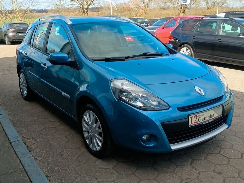 Blau Gebraucht 2011 Renault Clio II Luxe Limousine | 5.499 € (Teuer) - Bild 1/4