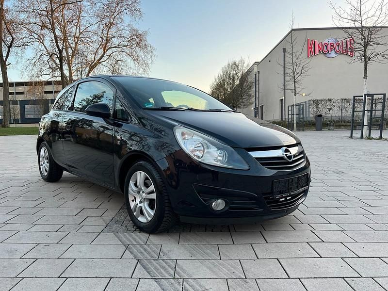 Używany Opel Corsa Edition 87 KM (63 kW) 2010 Czarny Hatchback
